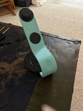 Dyson Supersonic Stand